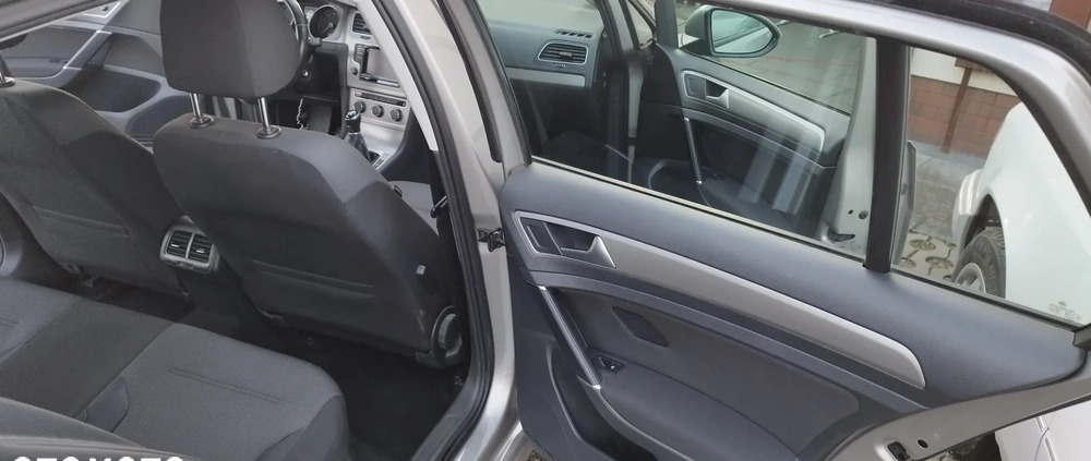 Volkswagen Golf cena 45000 przebieg: 120000, rok produkcji 2014 z Gdynia małe 301